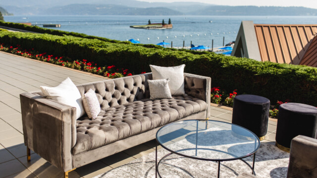 Photographer: Alissa Ferguson | www.alissaferguson.com
<br>
Rentals: Pine & Poppy Event Rentals
<br>
Planner + Florist: Pearl and Tin